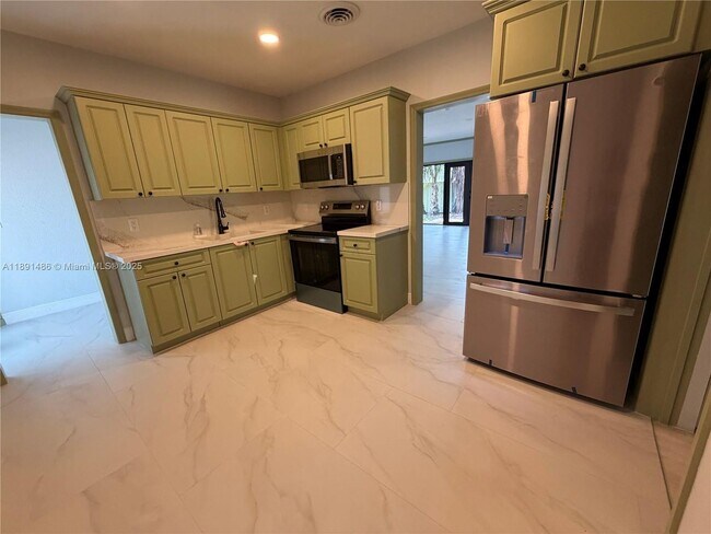 Photo - 2120 SW 84th Ave