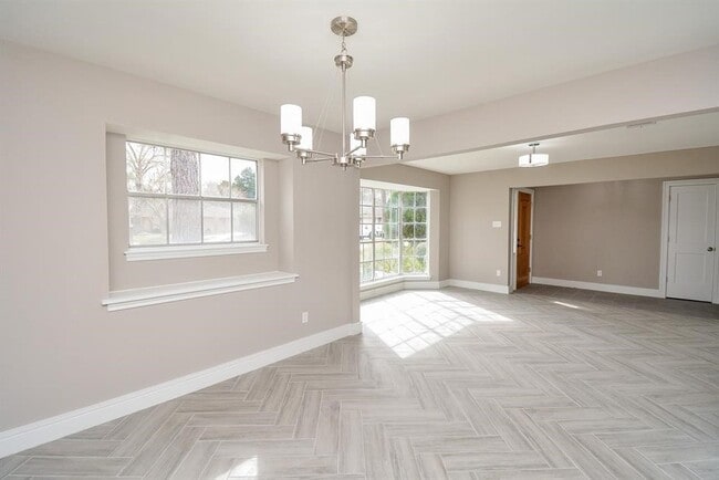 Photo - 8518 Braesview Ln