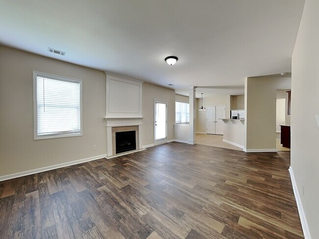 Photo - 2609 Bluestone Dr SW