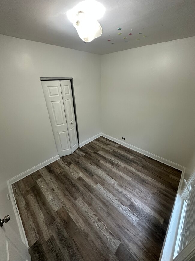 Photo - 1928 N Keeler Ave Unit 2