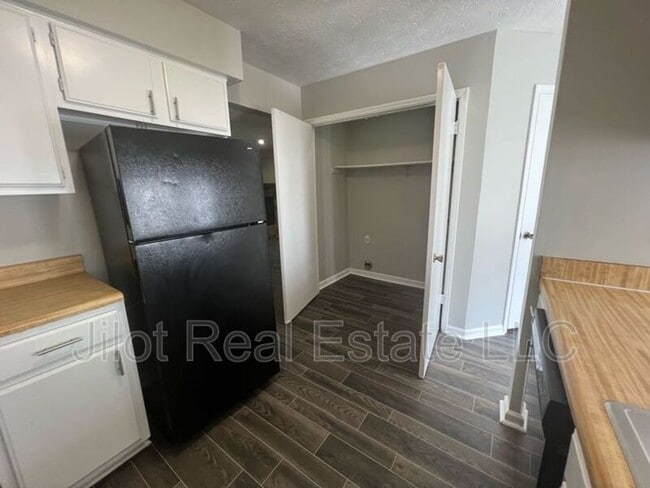 Photo - 803 Heritage Oaks Dr