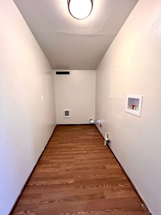 Photo - 2308 Butterfield Rd