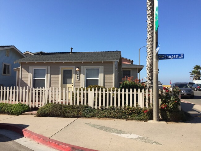 $2,095 / 1br - 400 sqft - 1 Bed 1 Bath Cot... - $2,095 / 1br - 400 sqft - 1 Bed 1 Bath Cot... Unidad #1008 Seacoast Dr