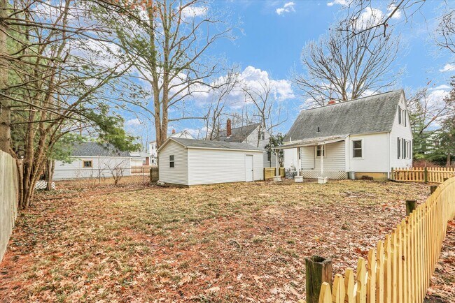 Photo - 502 E Washington St