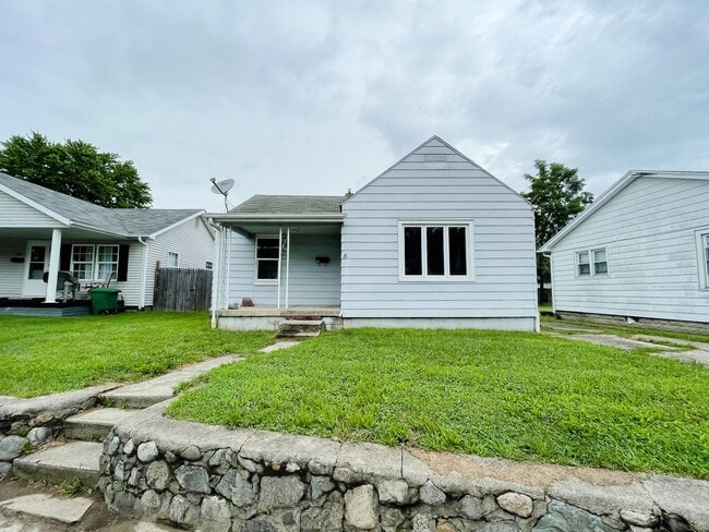 Building Photo - Detached Garage