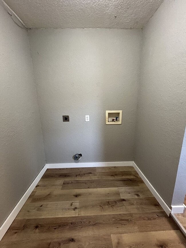 Photo - Very Cute & Very Spacious! 1 Bedroom 1 Bathroom House - W/D Hookups!