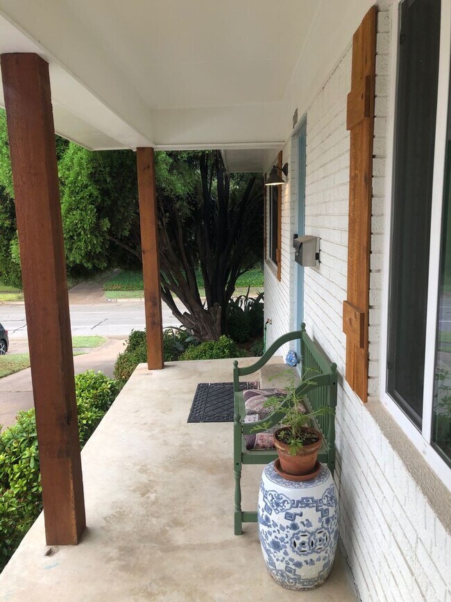 2633-2635 Forest Park Blvd.