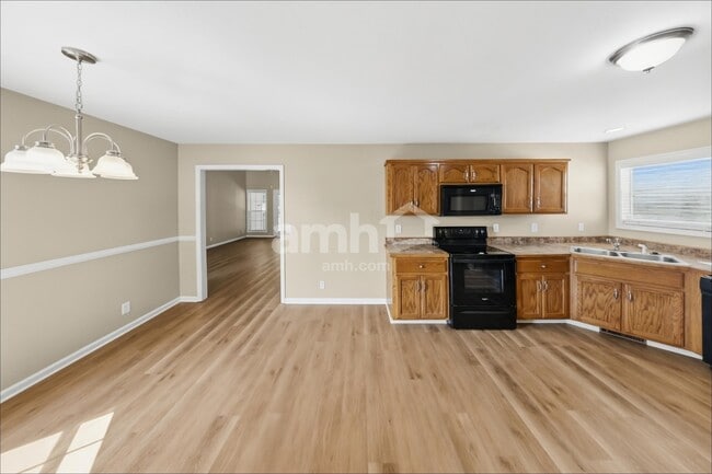 3712 S Jot Dr