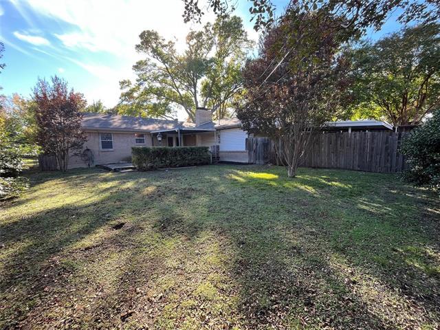 Photo - 1302 Cherokee Dr