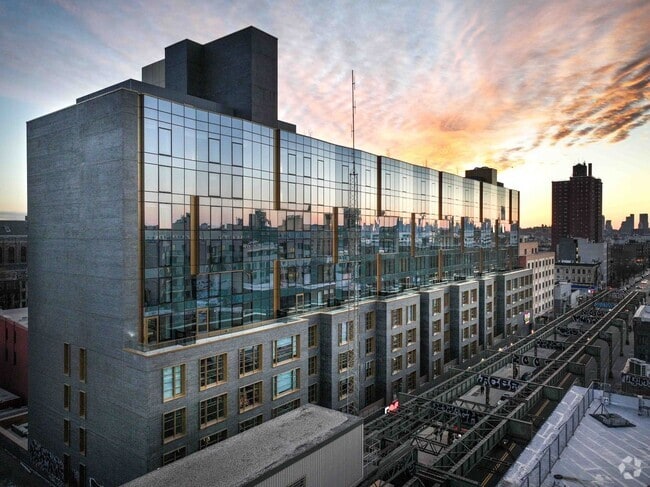 Building Photo - 1100 Myrtle Ave Rental