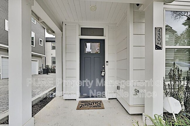 Photo - 430 Merritt Ave