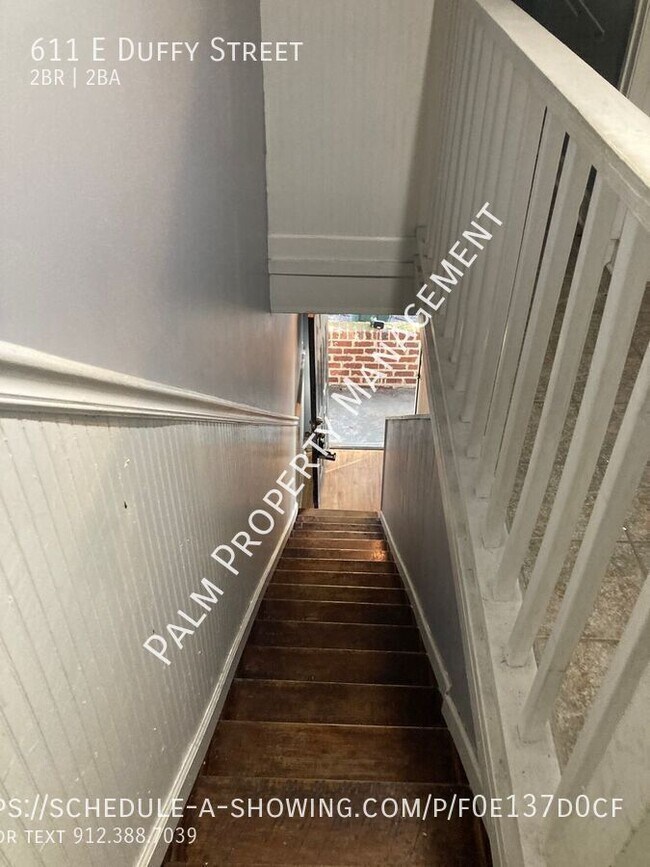 Photo - 611 E Duffy St