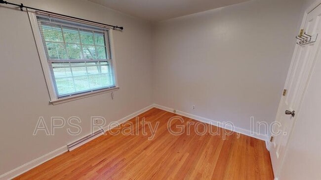 Photo - 2173 New Castle Dr