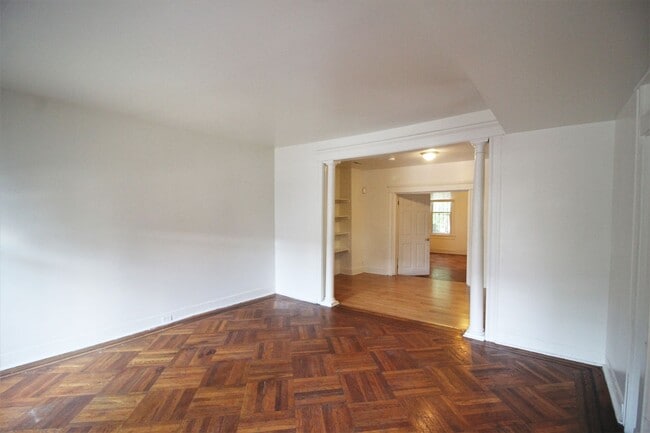 Photo - 2026/2027 JHU Off-Campus Awesome 6bd/3ba spacious and CAC! Available 6/9