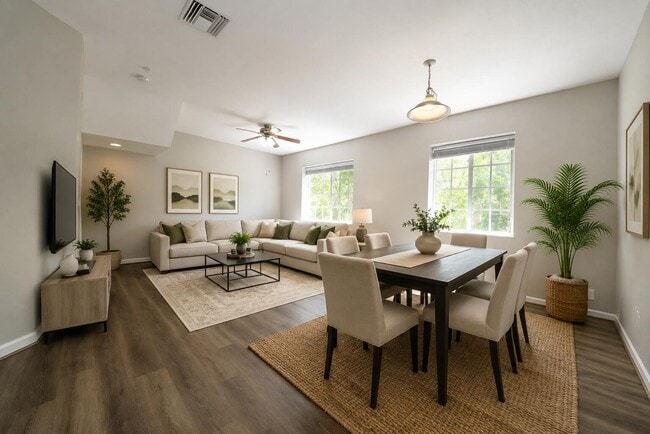 Photo - 1417 W Wickham Cir