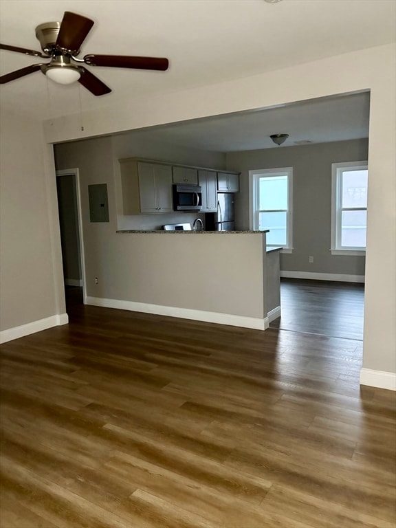 Building Photo - 325 Snell St Unit 3