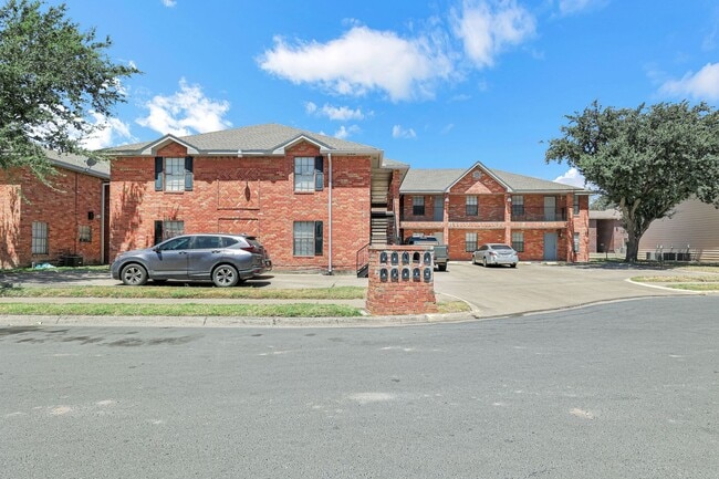 Photo - Green Square Apts