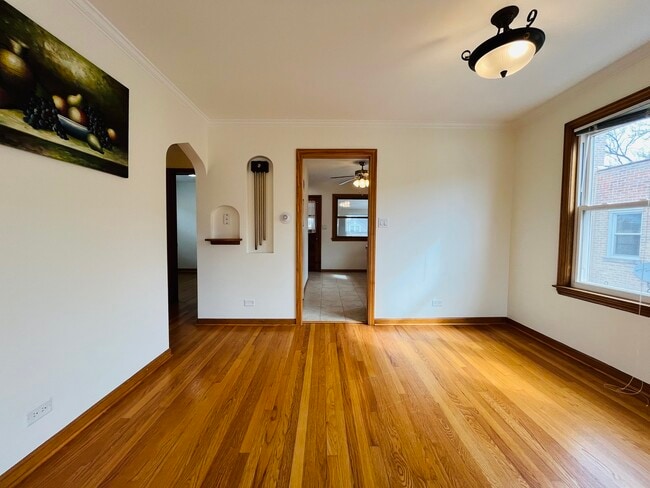 Photo - 5504 W Sunnyside Ave Unit 2