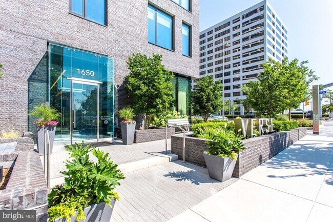 Building Photo - 1650 Silver Hill Dr Unit 1204 Rental