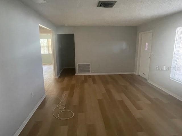 Photo - 6211 55th St N