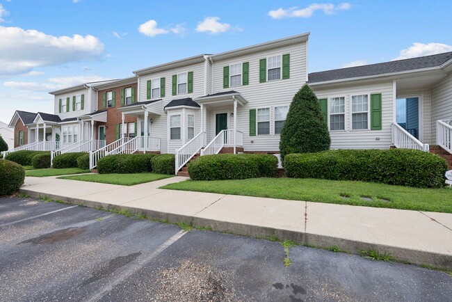 Photo - 1917 Stroll Cir