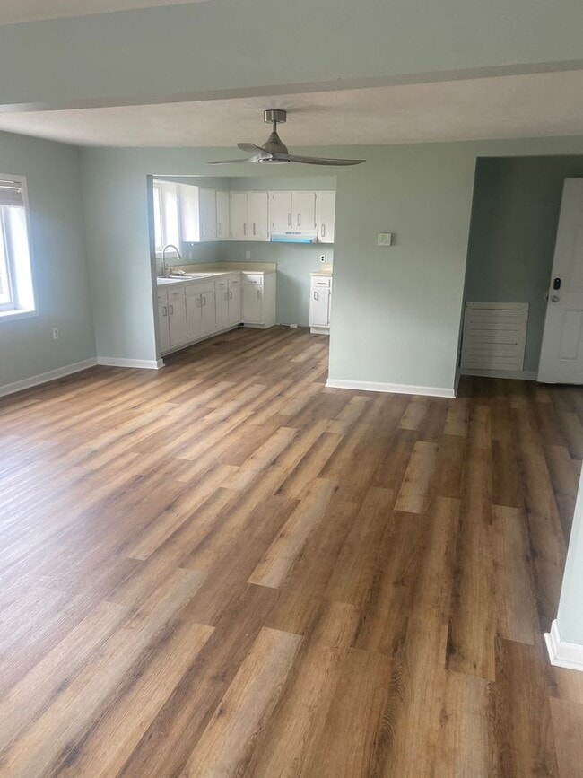 Photo - 933 Roosevelt Blvd Unit 2