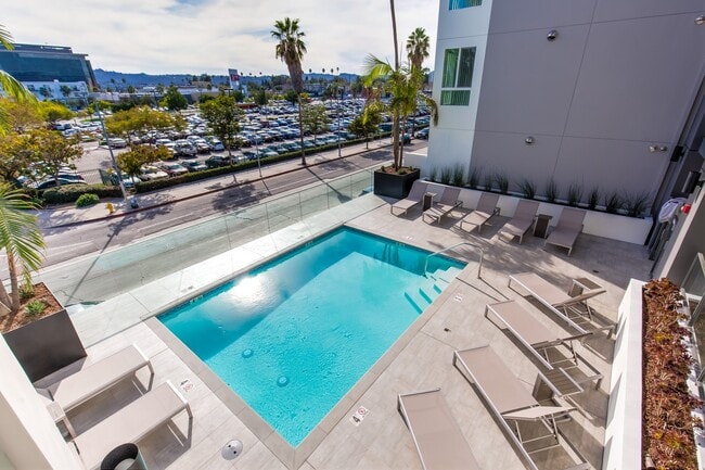 Photo - MODERNO Metro Luxury Living