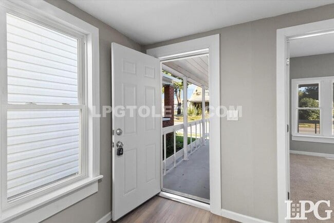 Photo - 1204 Navarre Ave