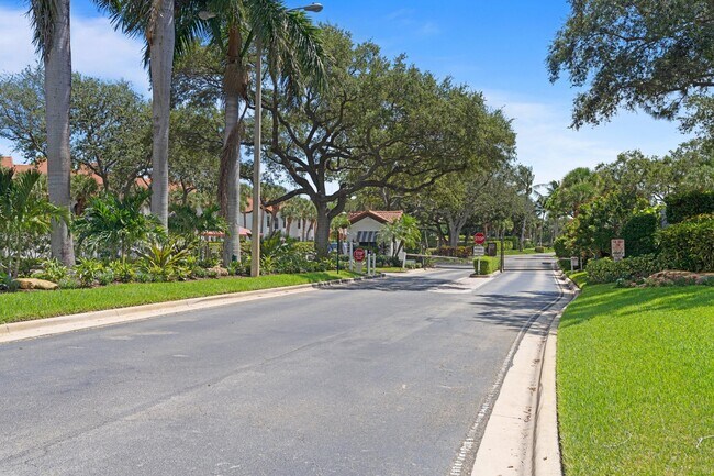 Photo - 2339 Treasure Isle Dr