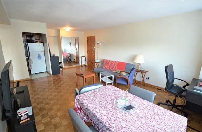 Photo - 4180 N Marine Dr