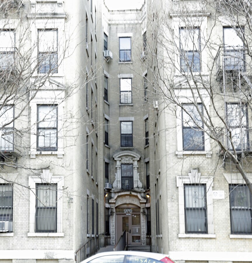 970 Tinton Ave - 970 Tinton Ave