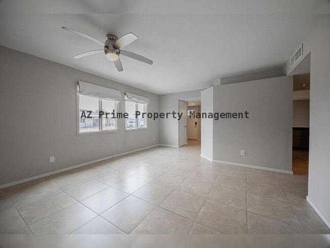 Photo - 1218 E Carter Dr