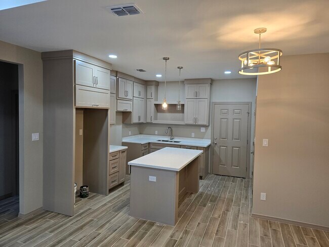 Photo - 4302 Escondido Ln