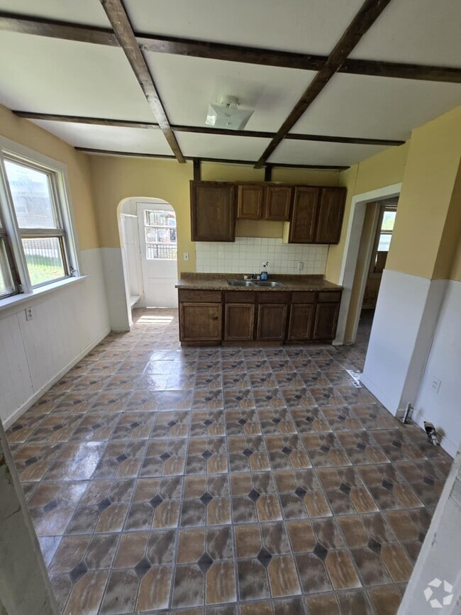 Building Photo - 402 Holly St Rental