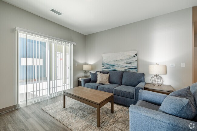 2BR, 2BA - 995SF - Living Room
