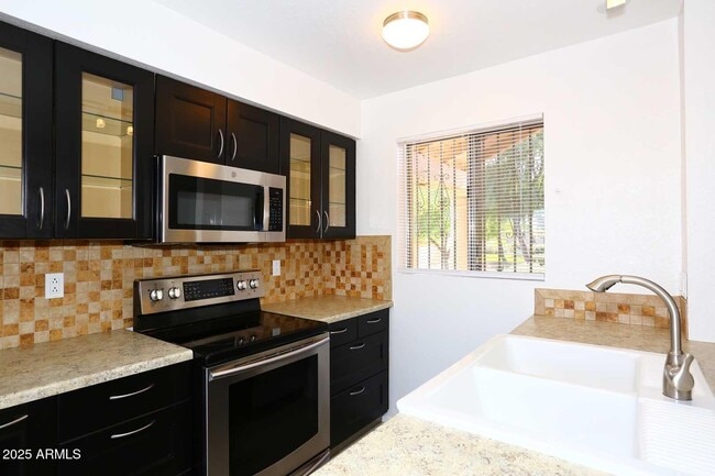 Photo - 93 N Cooper Rd