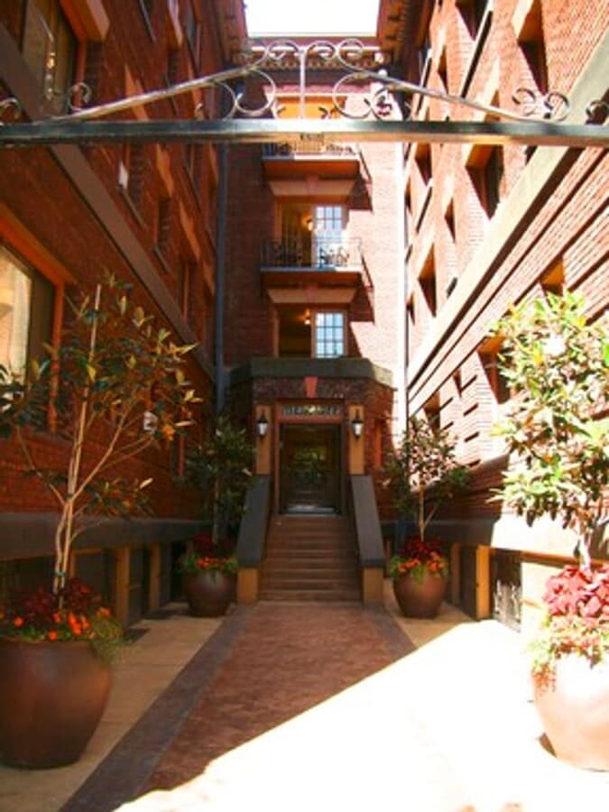 Photo - Melcliff Apartments