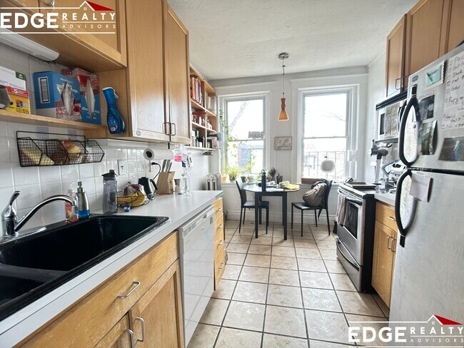 Photo - 1746 Commonwealth Ave Unidad 12A