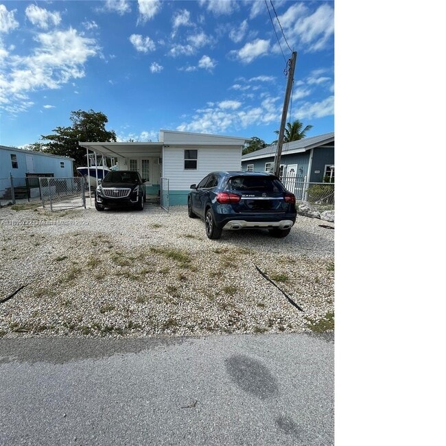 Building Photo - 362 Oleander Dr Rental