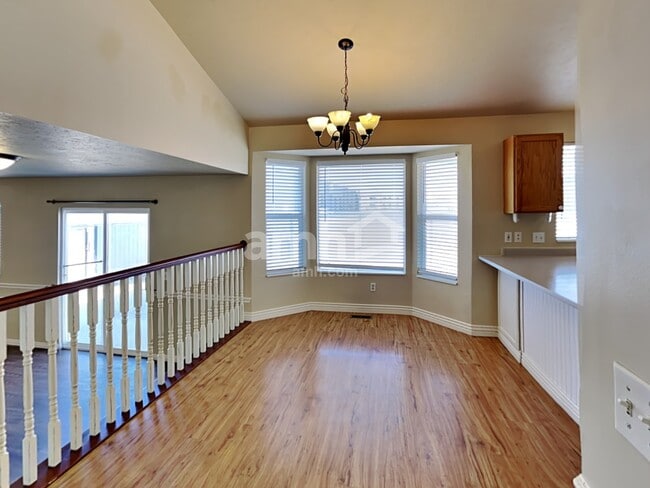 Photo - 316 W 1800 N