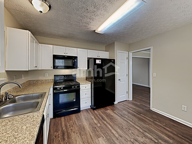 Photo - 1130 Saint Phillips Ct