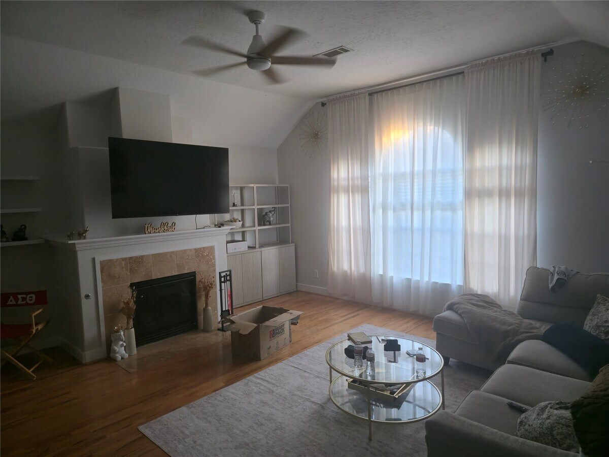 Photo - 5119 Oasis Park Ln