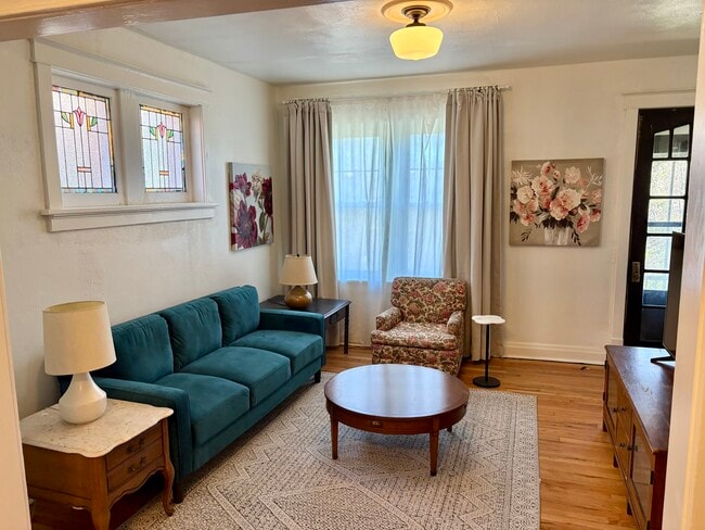 Photo - 2107 Maury Ave Unidad 2107A-secondfloor