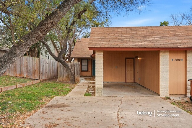 Photo - 1000 Milford Way