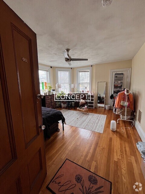 Building Photo - 234 Cypress St Rental
