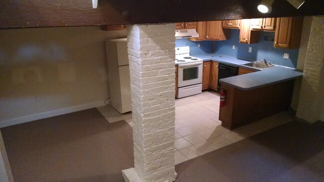 Photo - 107 Walnut St Unidad 103 A Rental