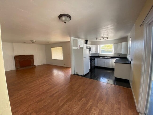 Photo - Close to Cal Poly Humboldt, 4/2 house!