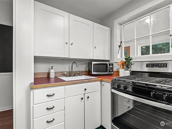 Photo - 9715 8th Ave NW