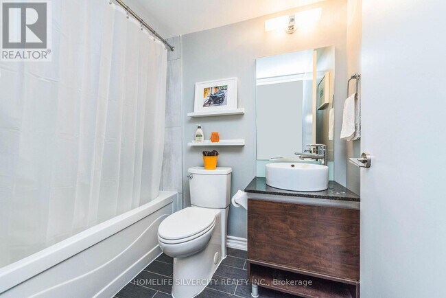 Photo - 205 Frederick St Unit 404