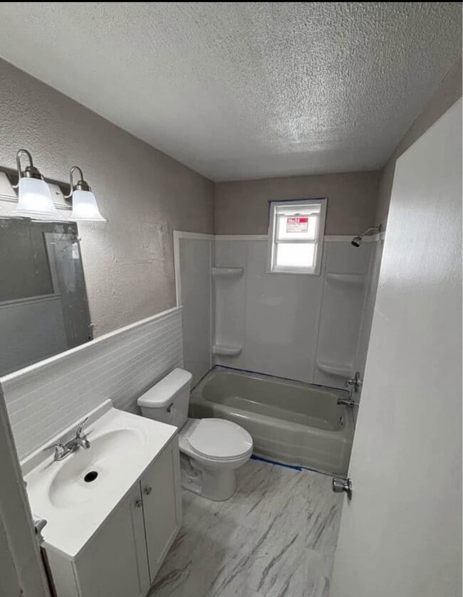 Photo - 212 Davis St Unit 2